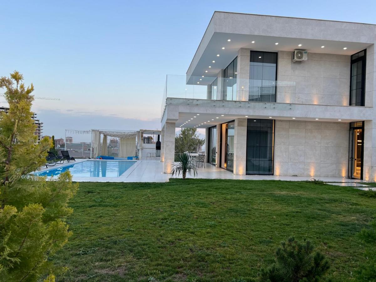 White House Erivan Exterior foto